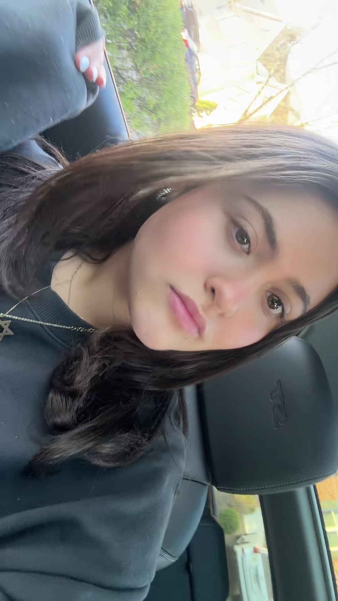 @JR😚