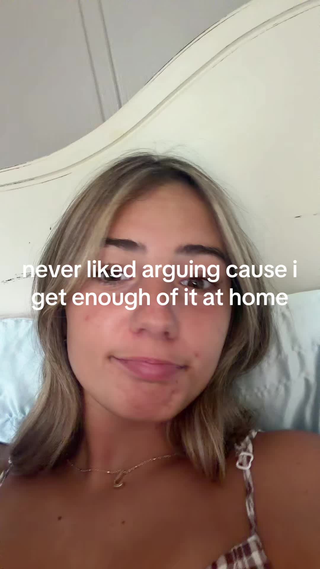 @👩🏽&zwj;🦯👩🏽&zwj;🦯&zwj;➡️