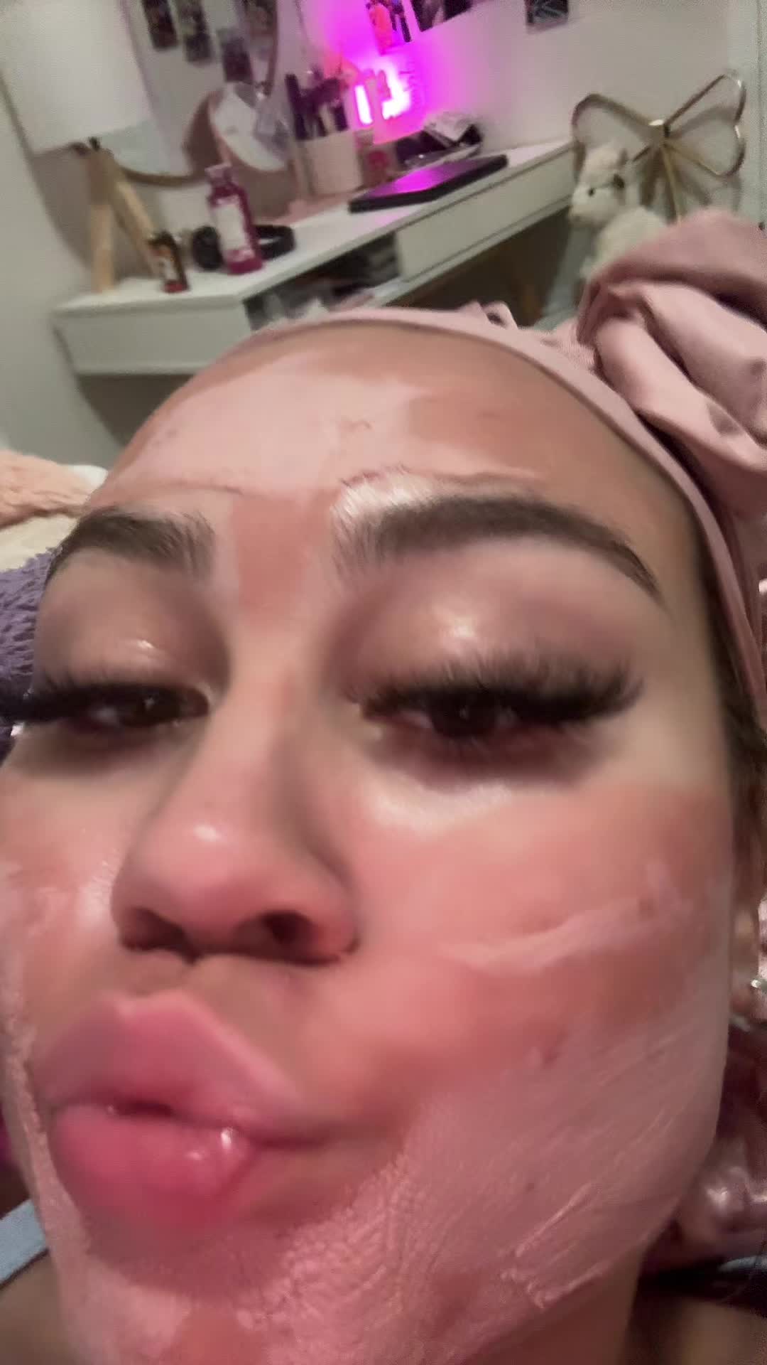 @🪩