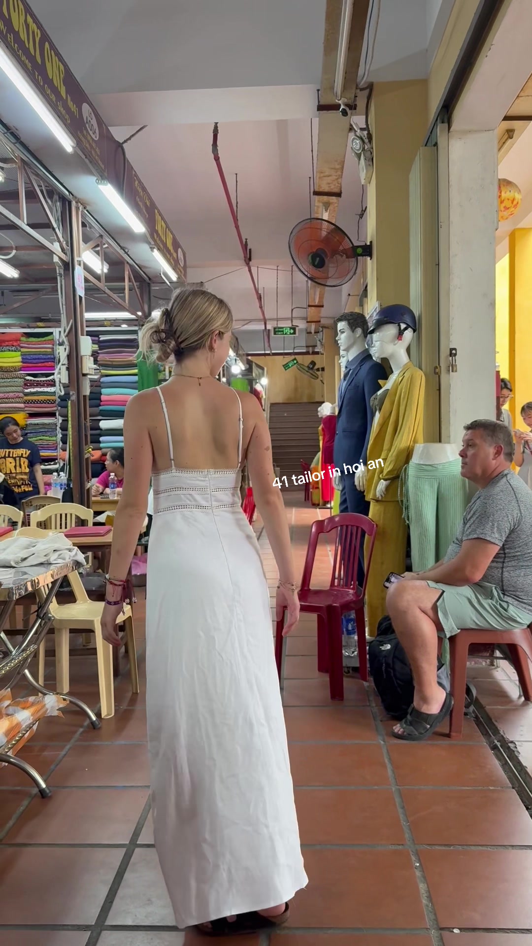 @41 Tailor In HoiAn Market