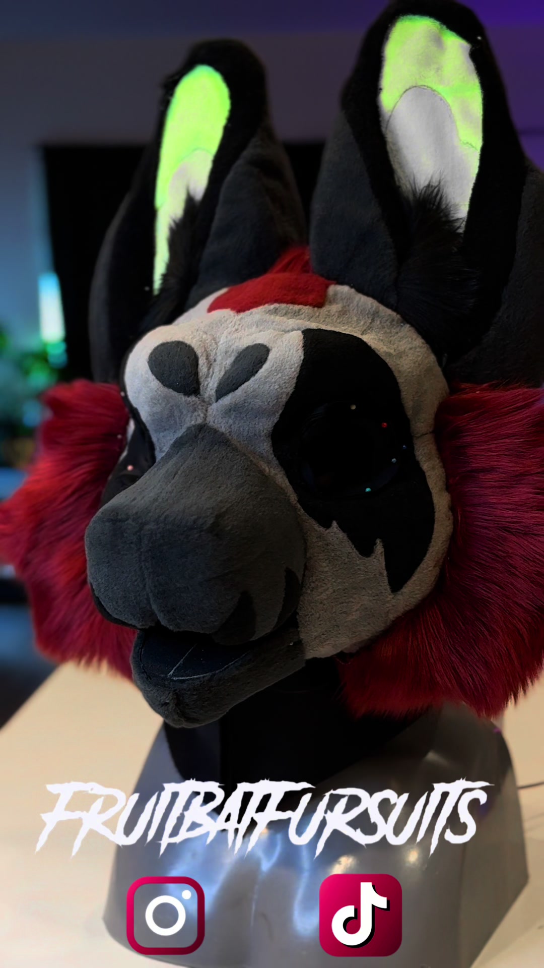 @FruitbatFursuits > ANW