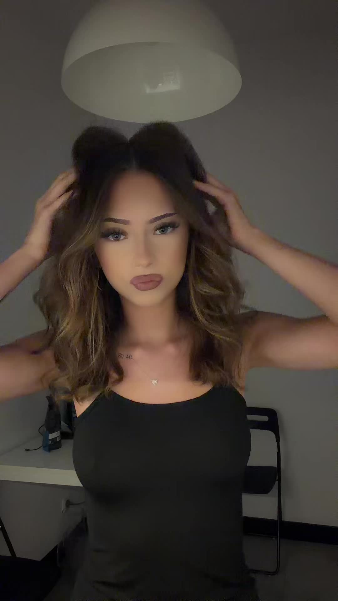 @𝓞𝓵𝓲𝓿𝓬𝓲𝓪