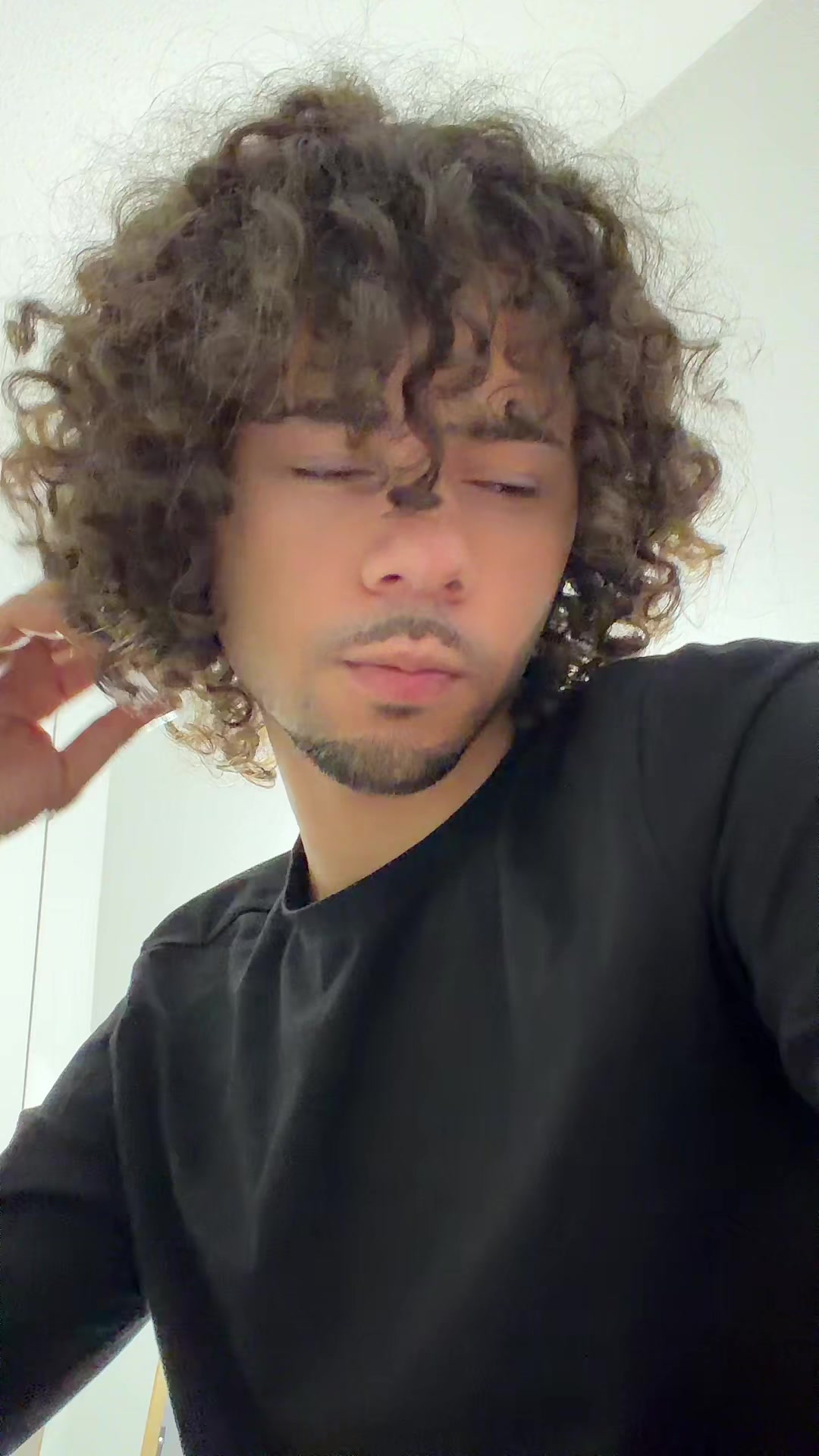 @Alexis