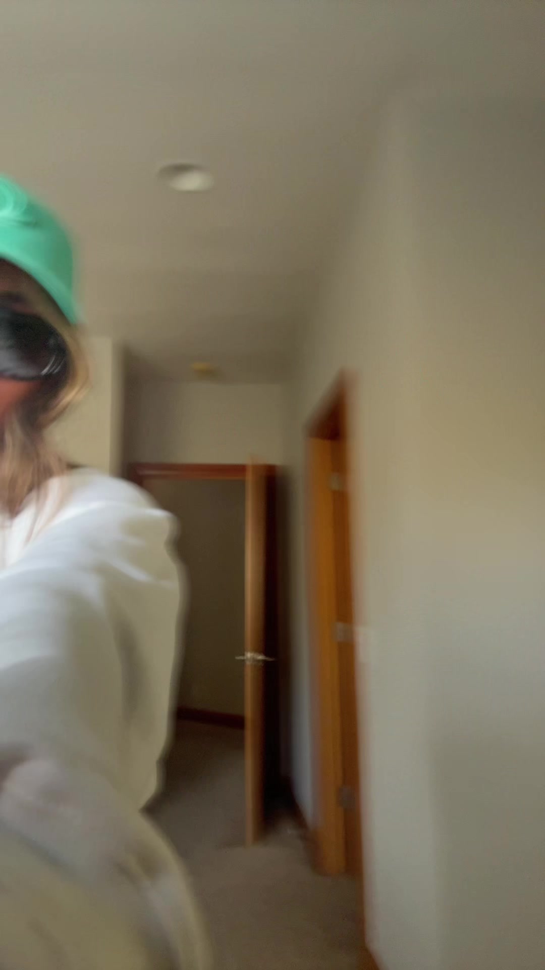 @notmiavhehe