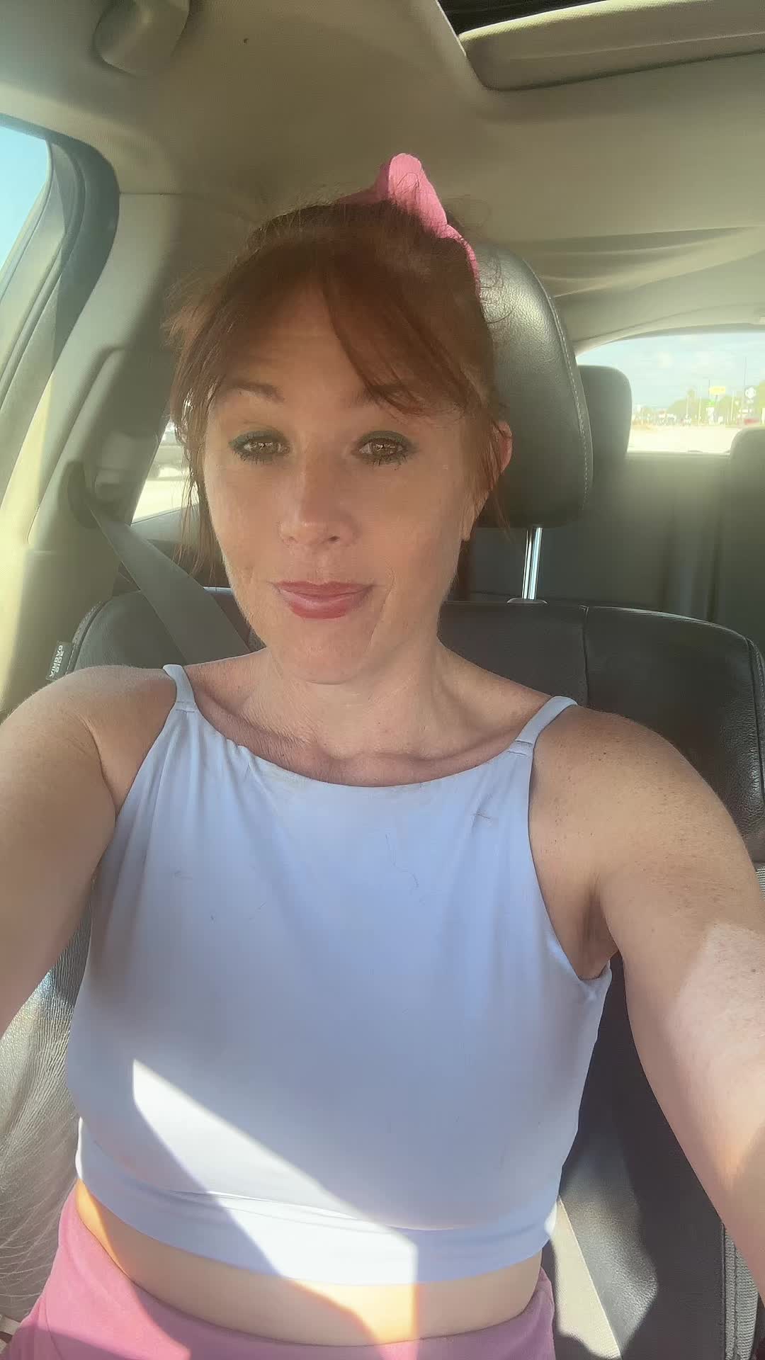 @flamingiguanagirl