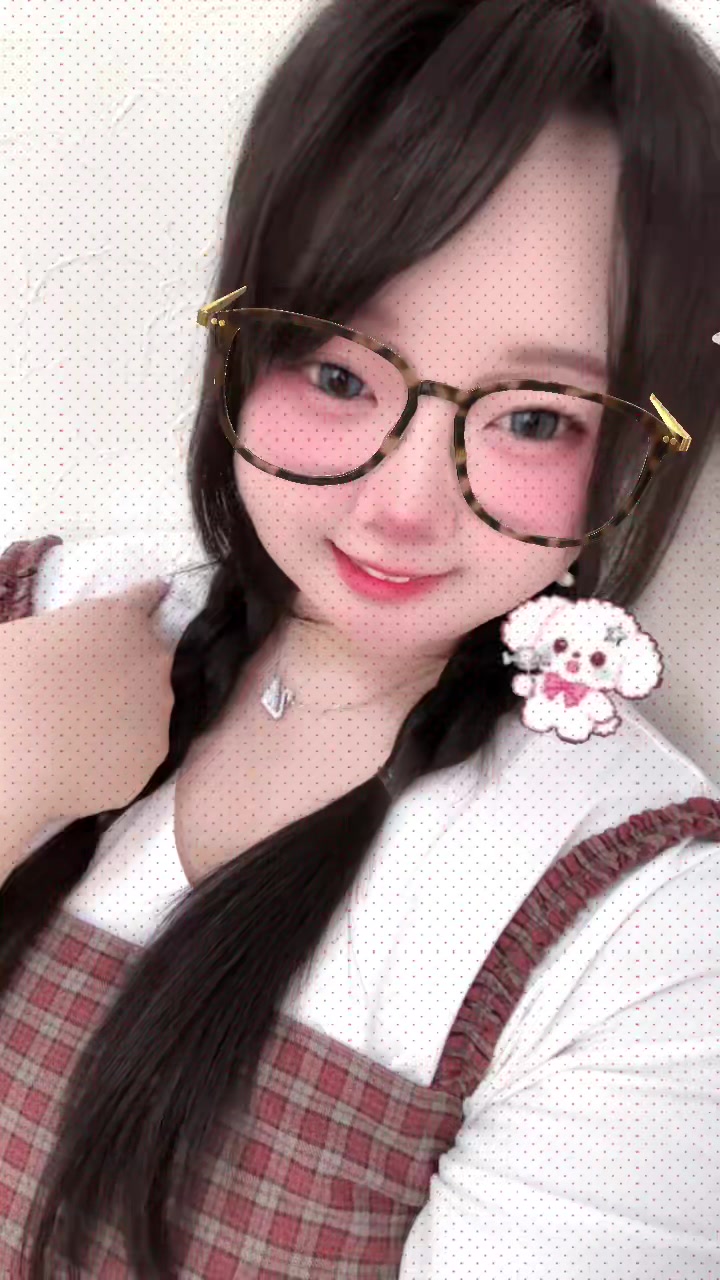 @🦋Chelsea🫧🛼
