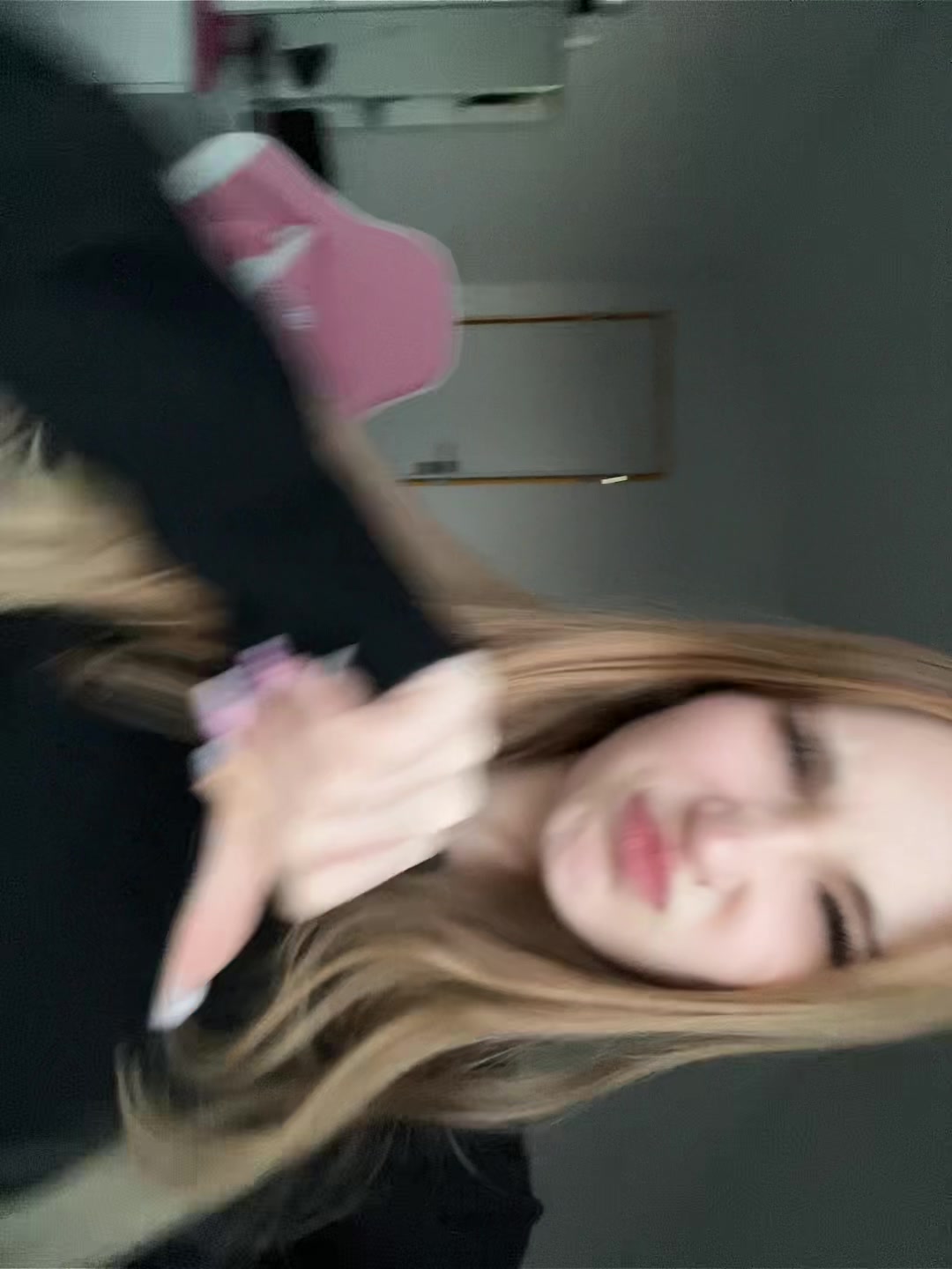 @👾