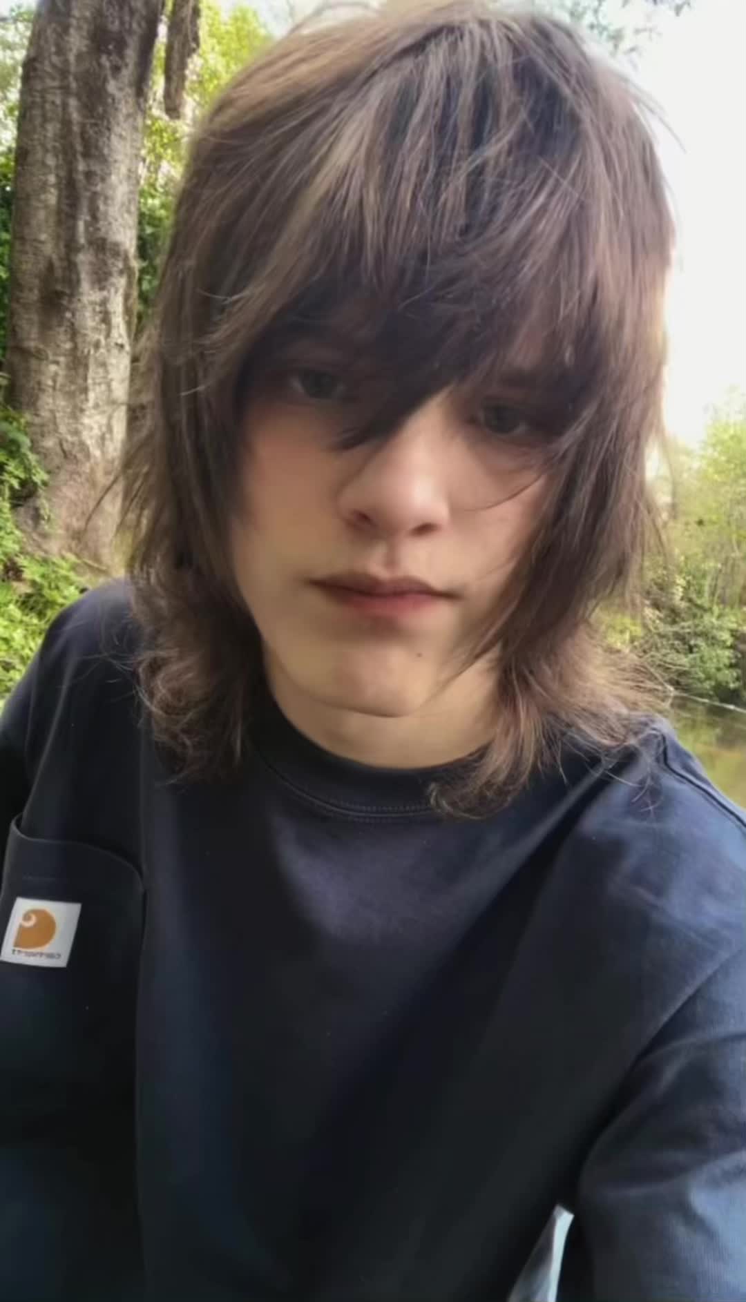 @boy0nline