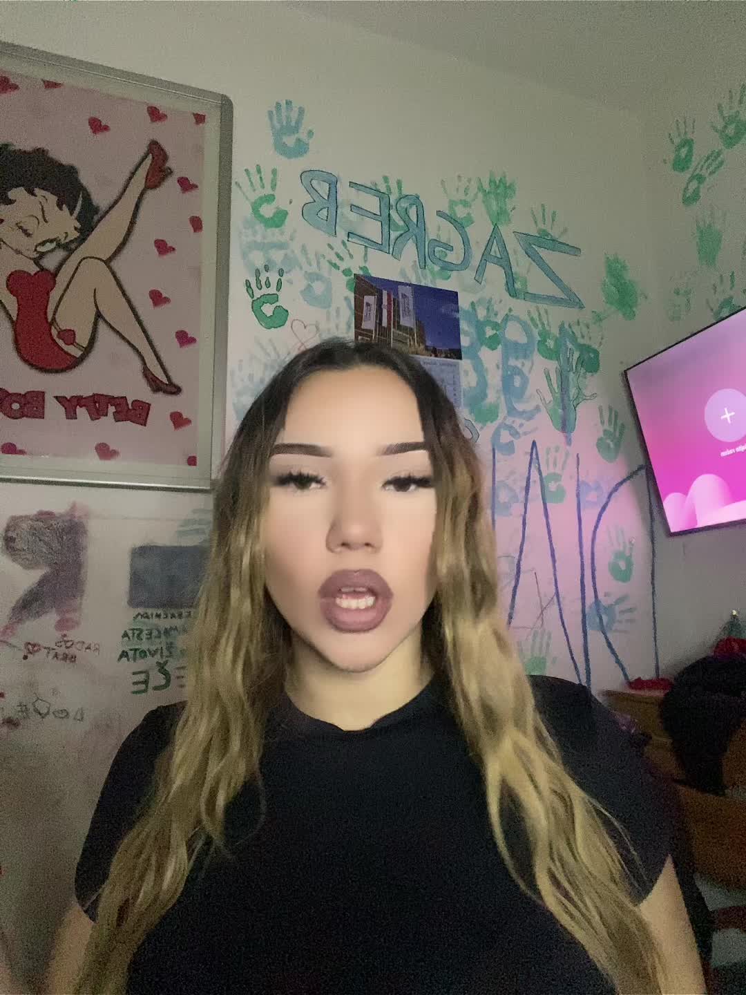 @tia