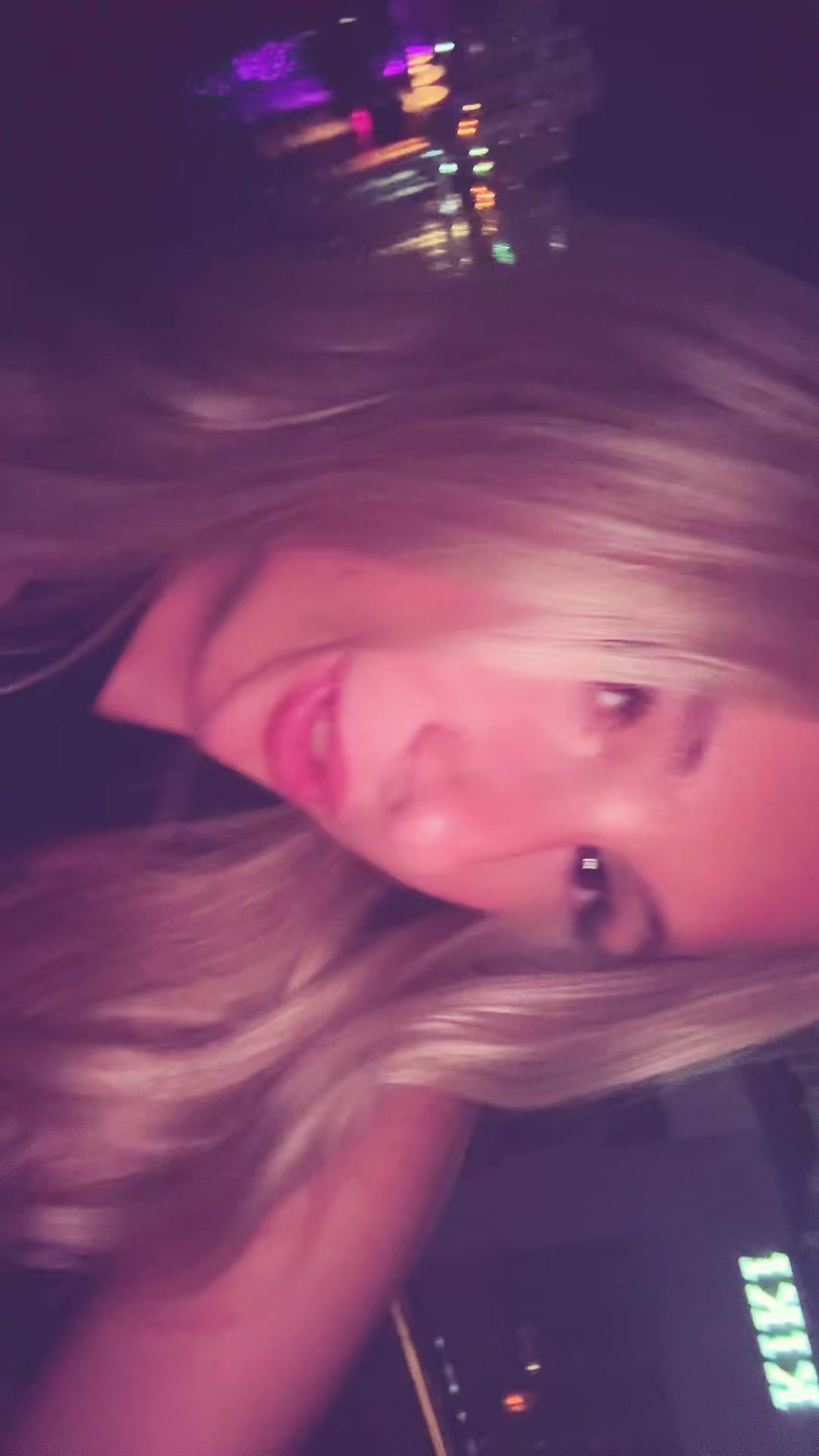 @lilizzyvert___