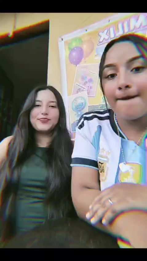 @<3