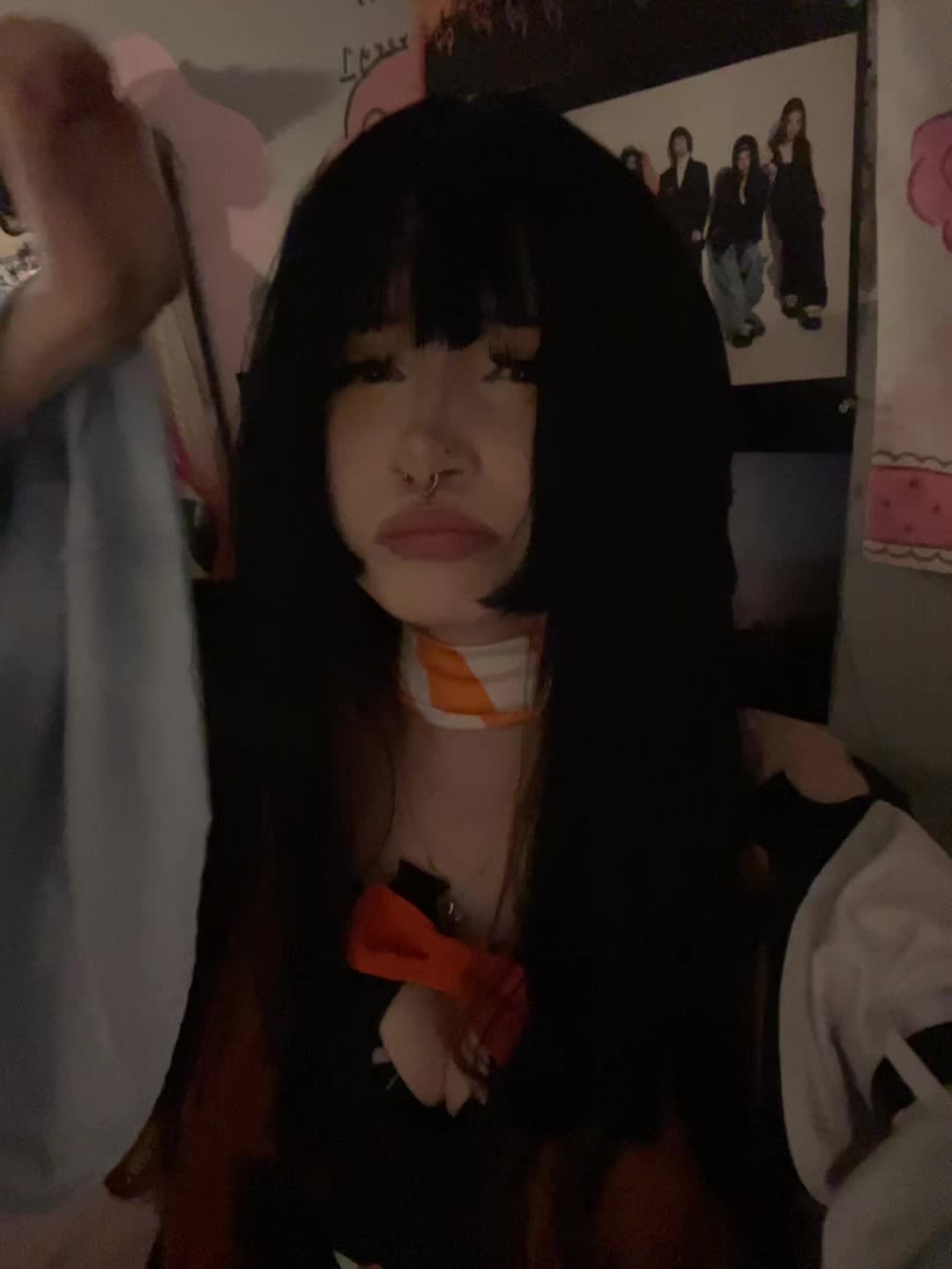 @Ellliee