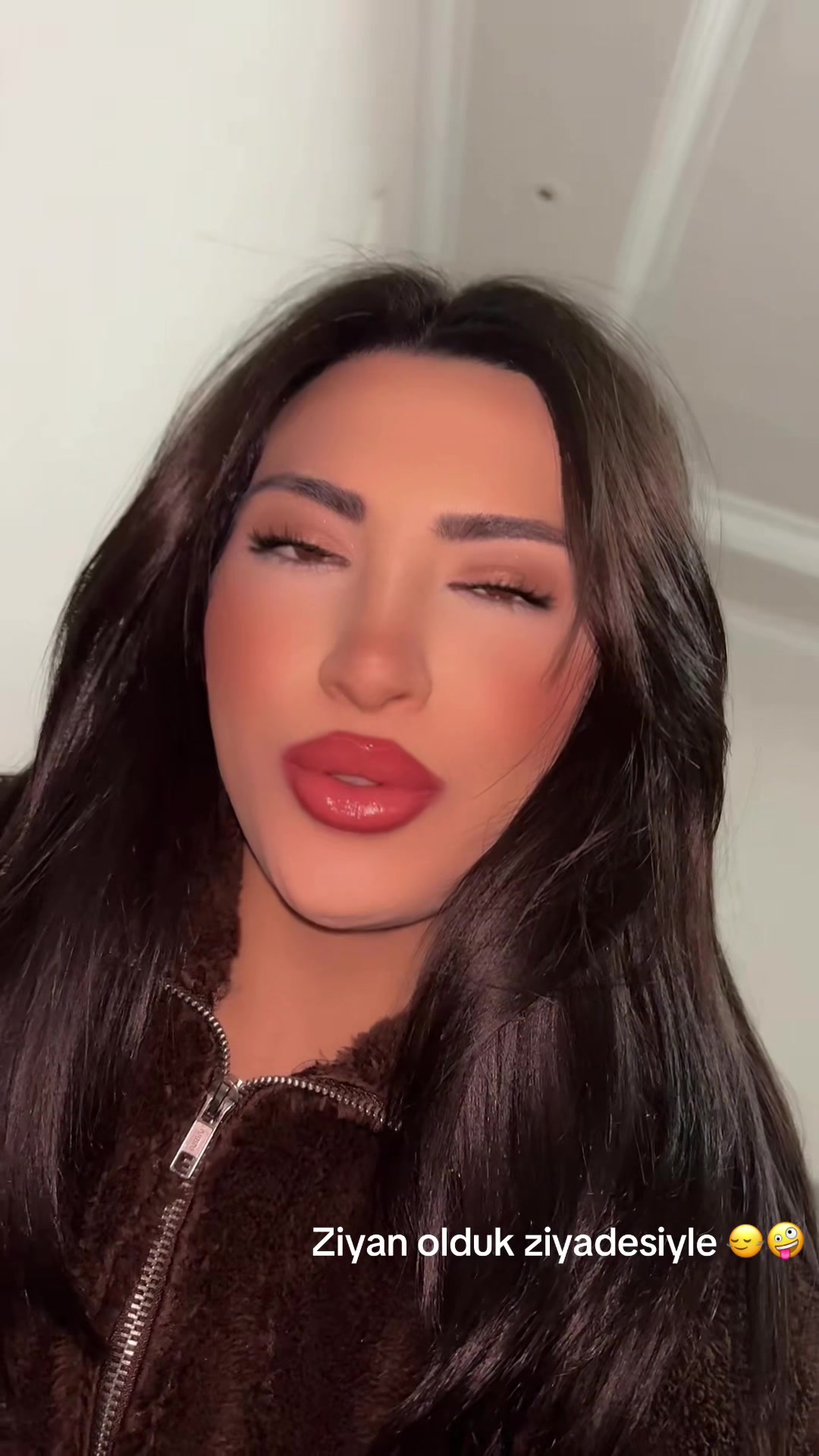 @G&uuml;lll🌹