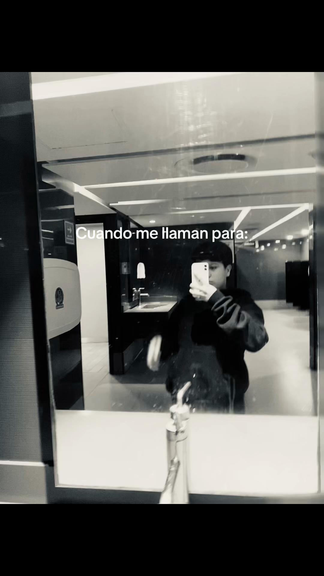 @secret_weroo