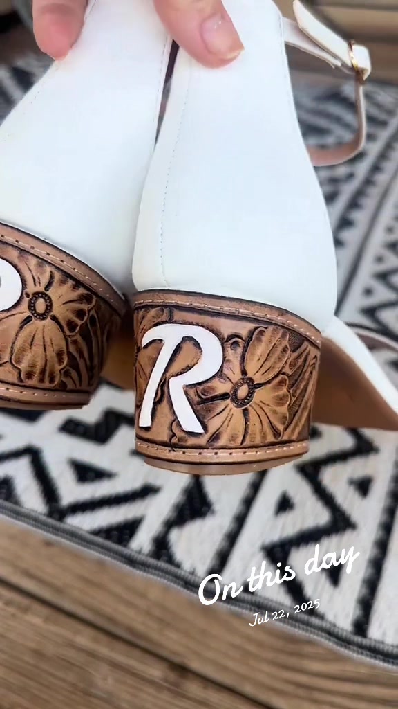 @Rockin Diamonds Leather