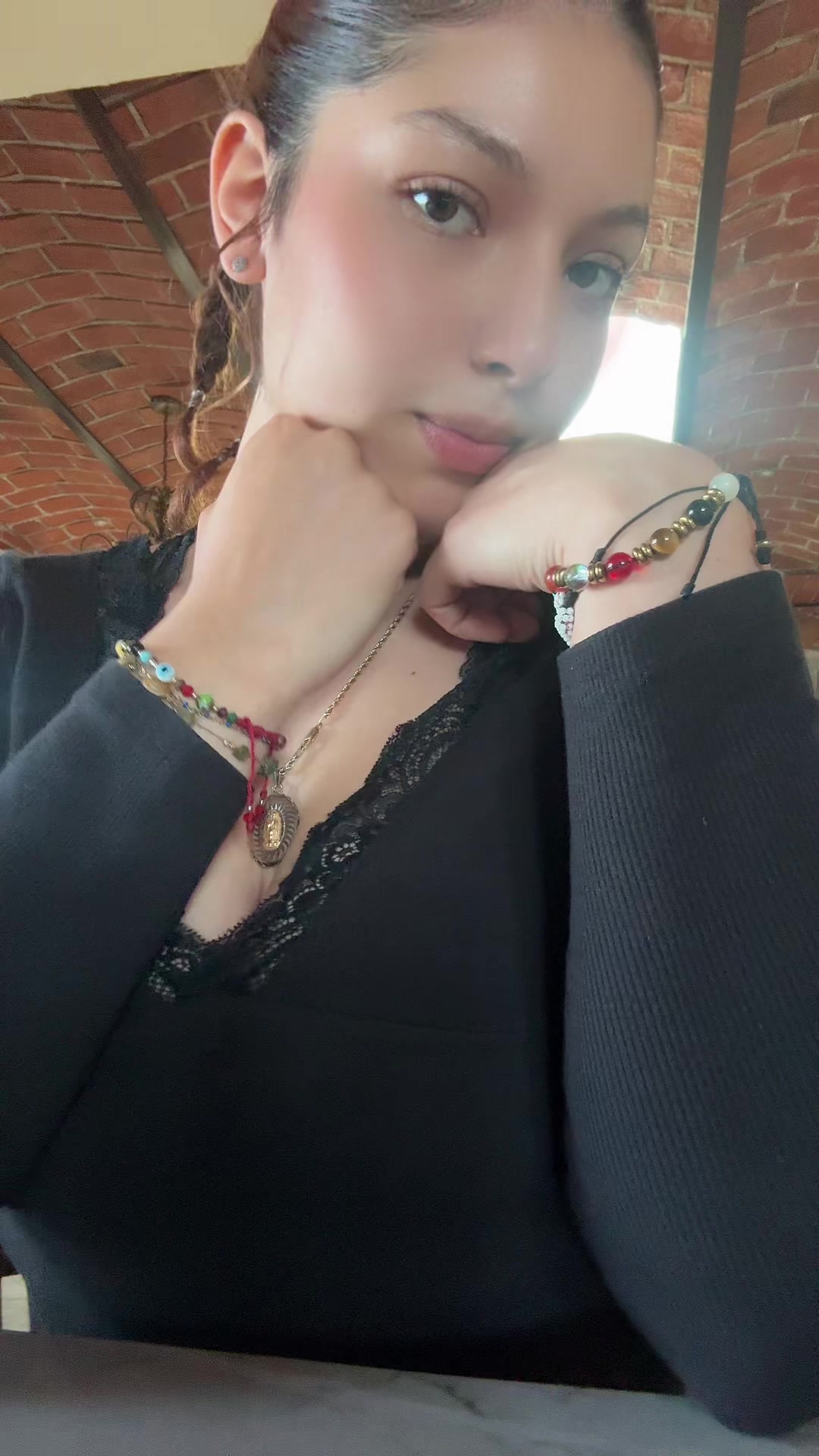 @Ari