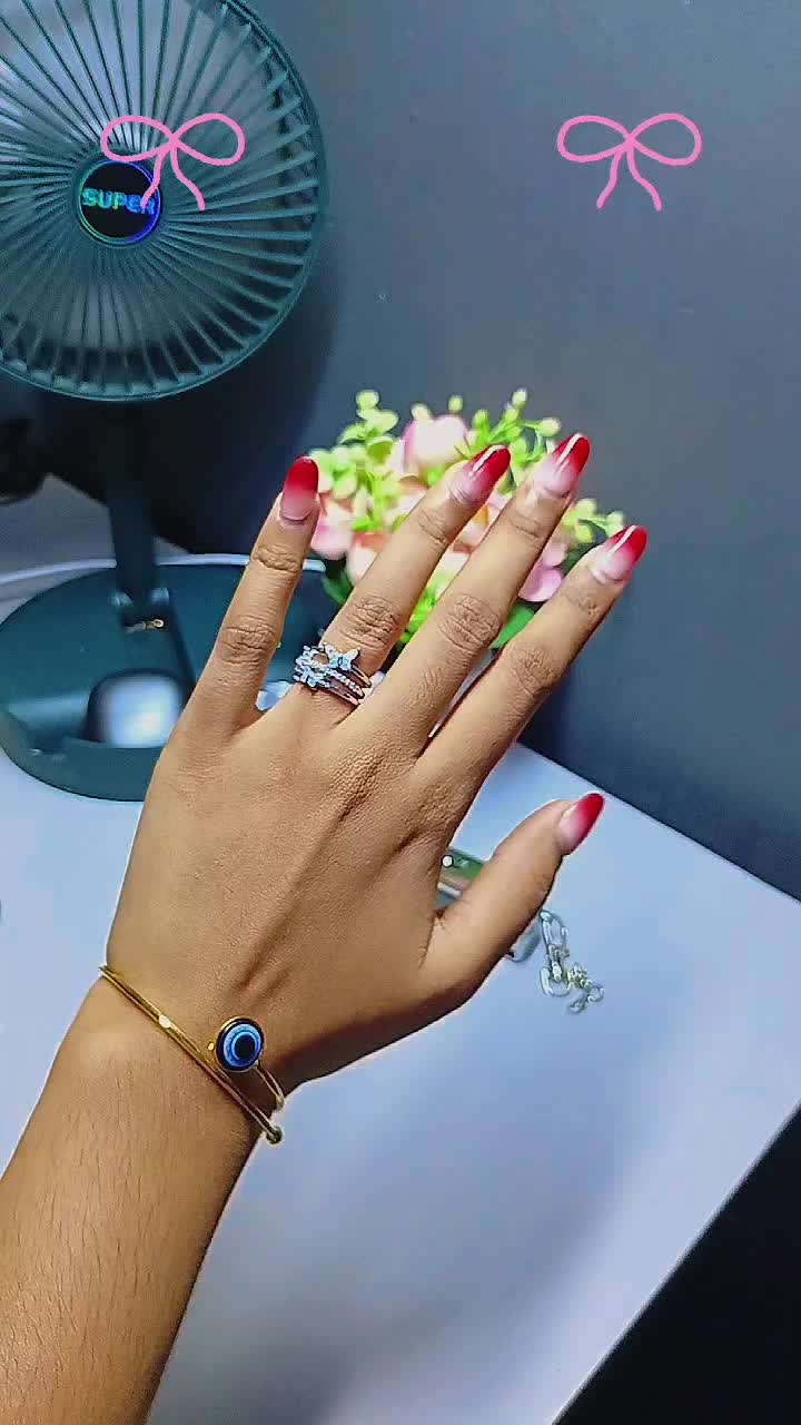 @DesiV&icirc;beş_🌙💎💕