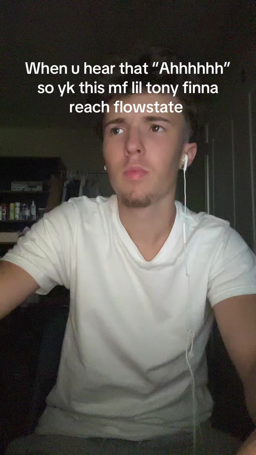 @🦈