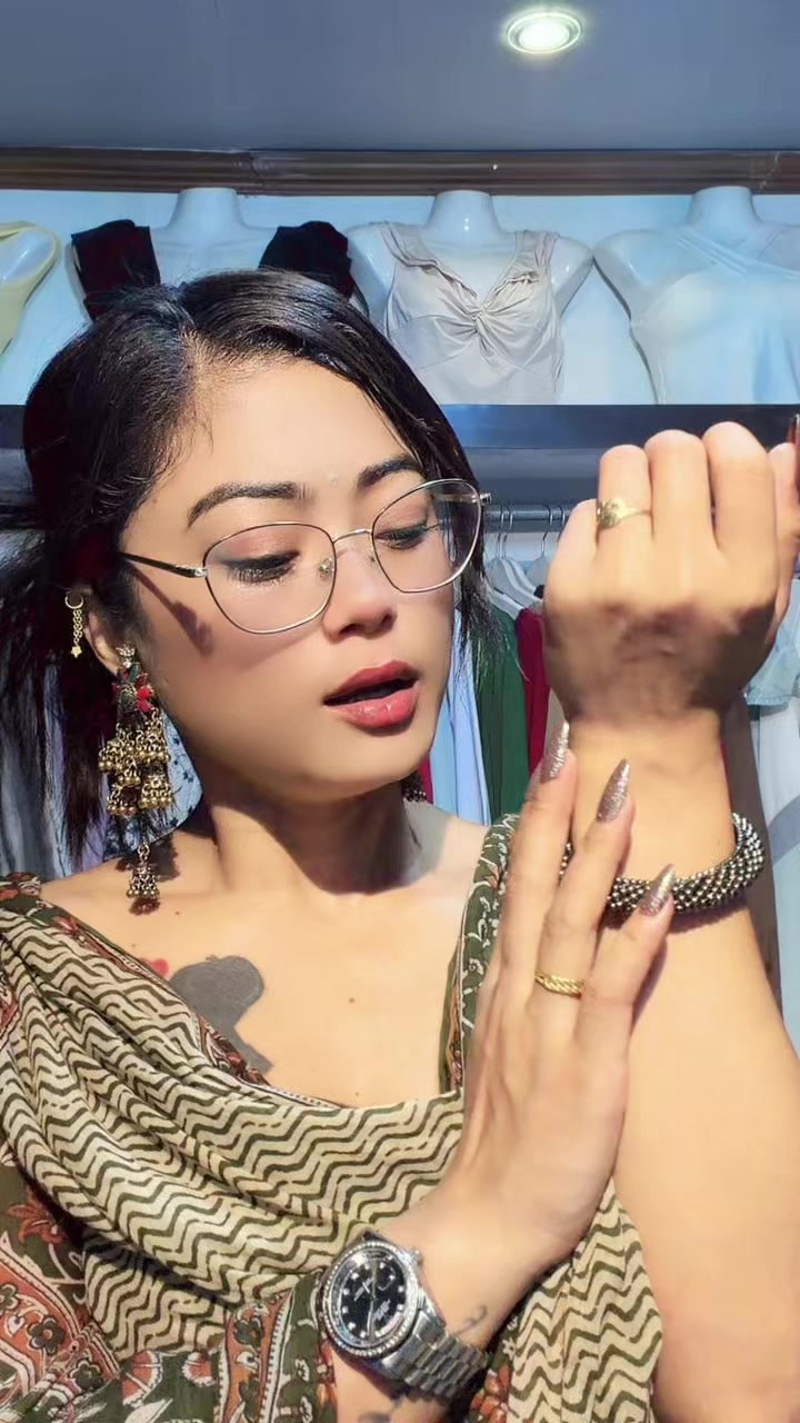 @𝐂𝐡𝐚𝐡𝐚𝐧𝐚 𝐒𝐭𝐡𝐚🇳🇵