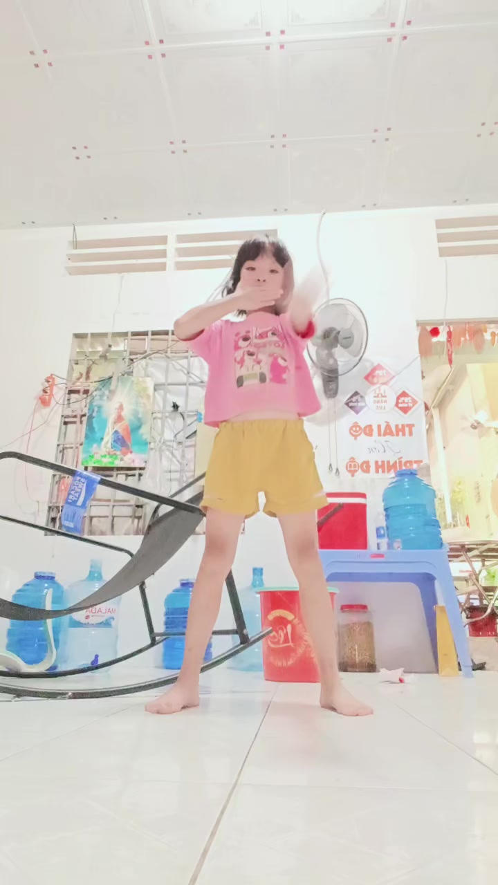 @Thế bán bánh cuốn
