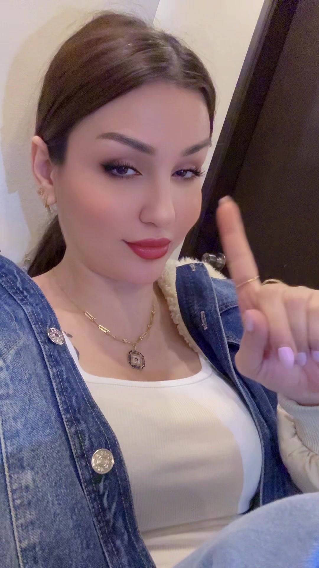 @Sandra-alhousen