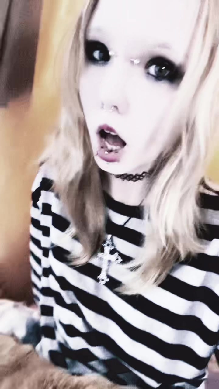 @× ШАРЛОТТА РАЙЗЕР ×