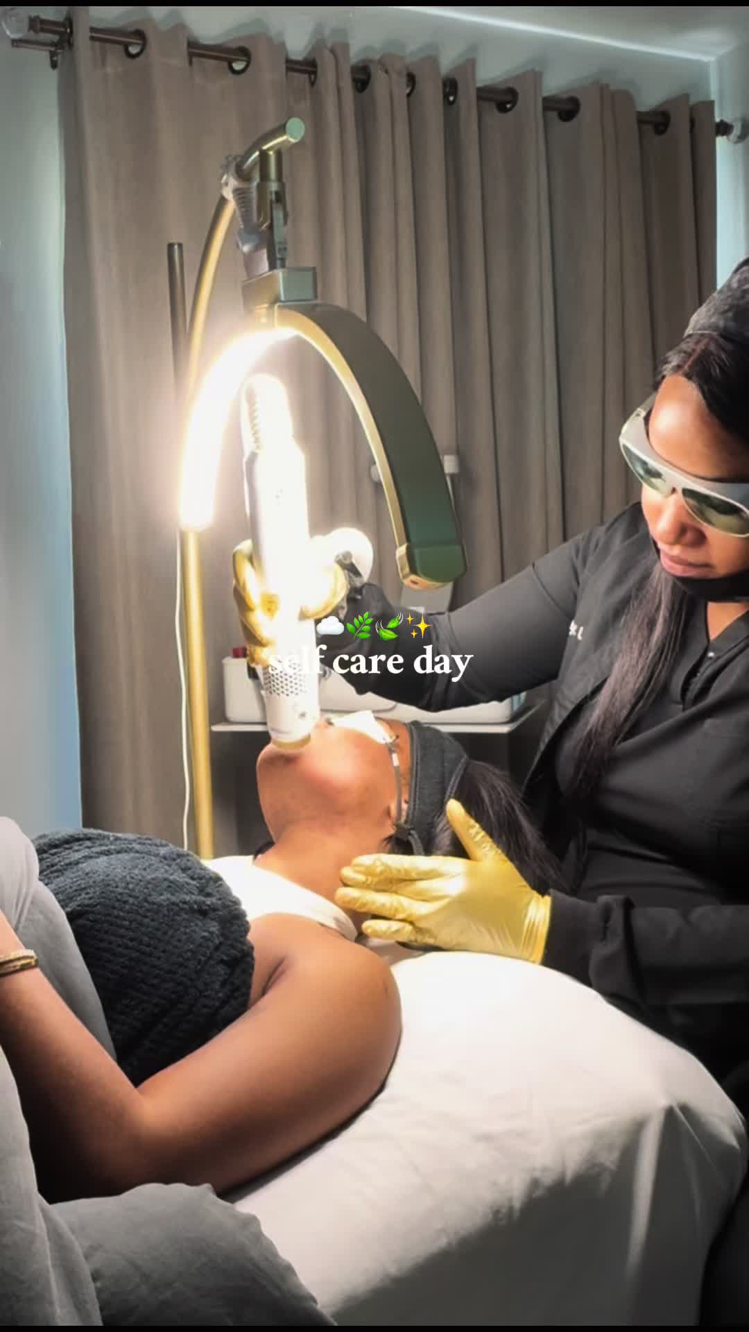 @Rosey-FL Esthetician/laserTech