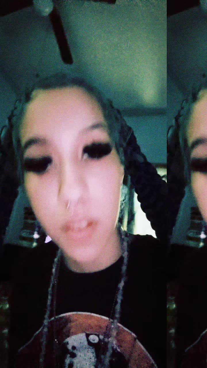 @🧿