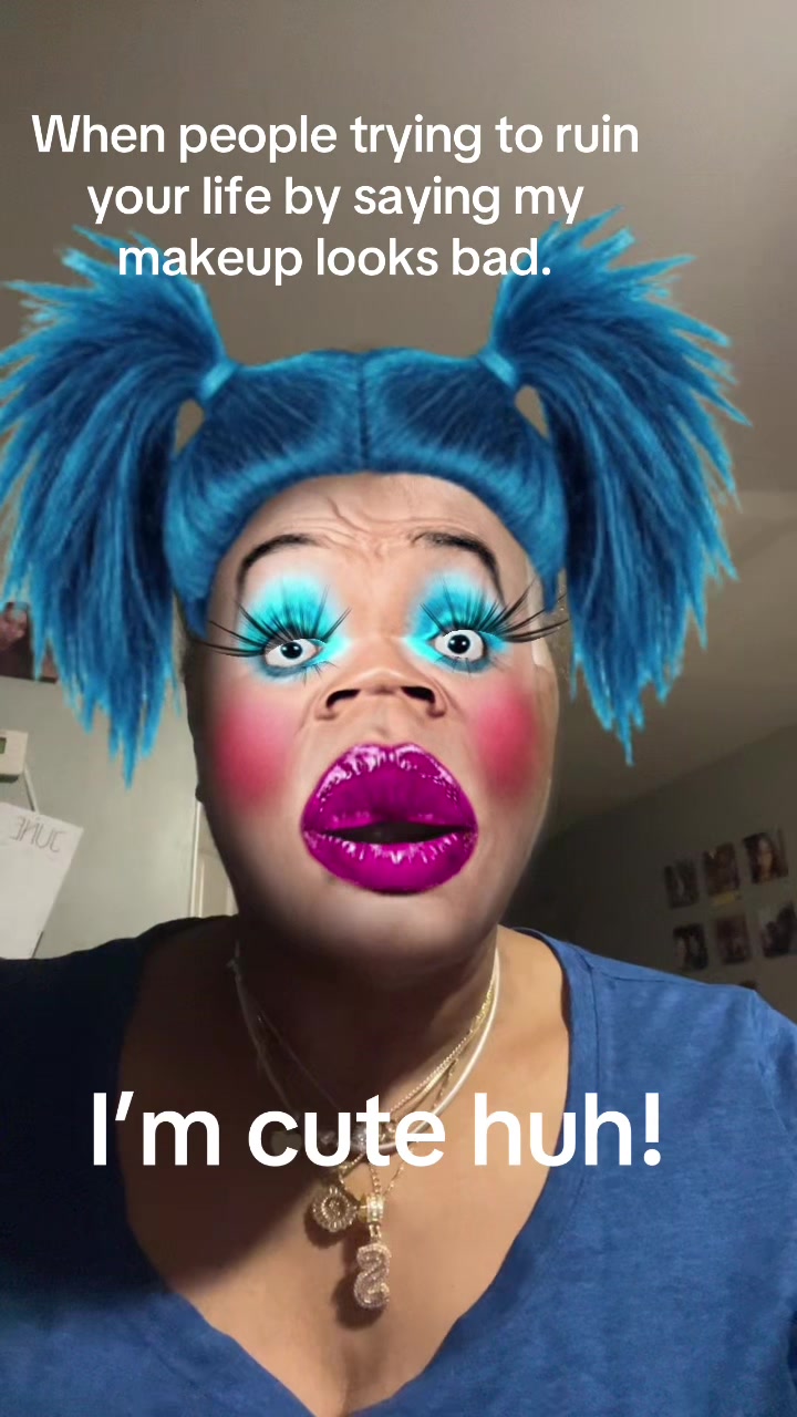@Nina Moss