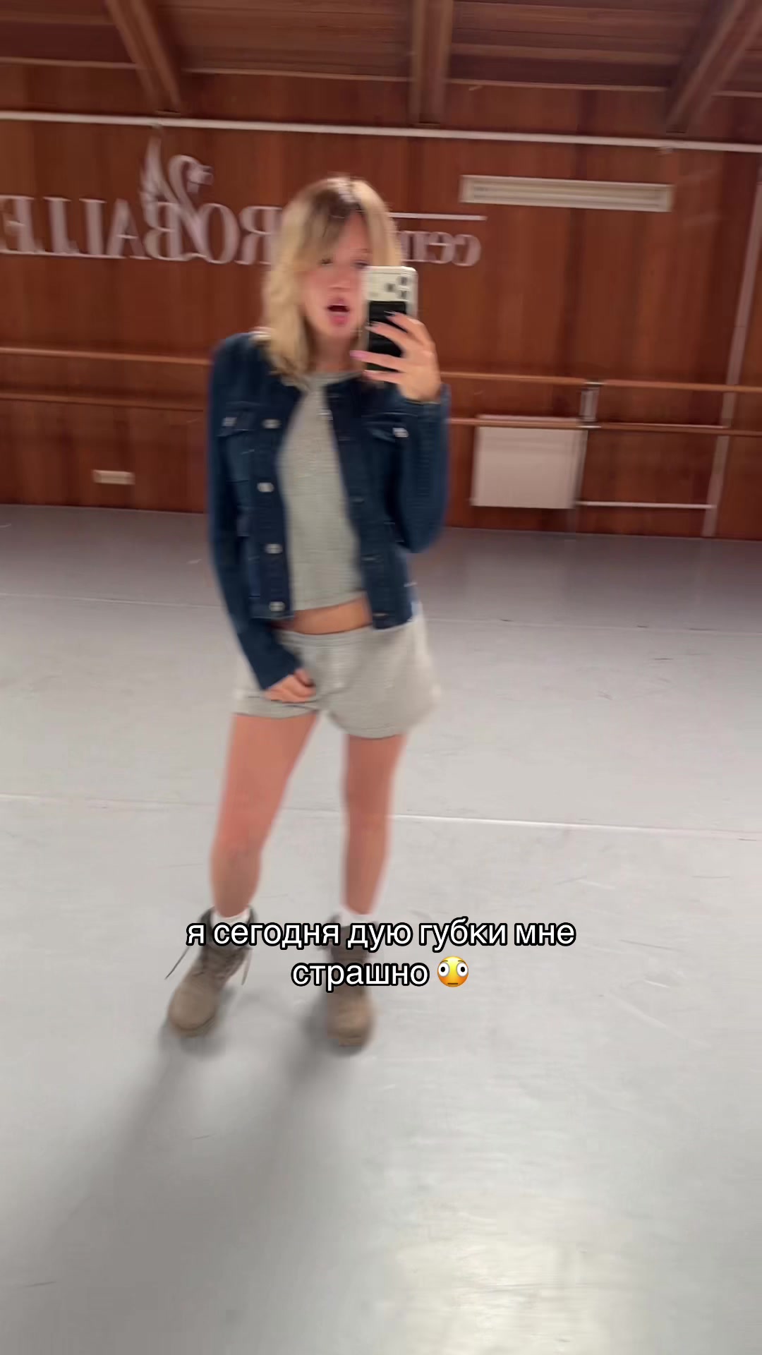 @KARINA