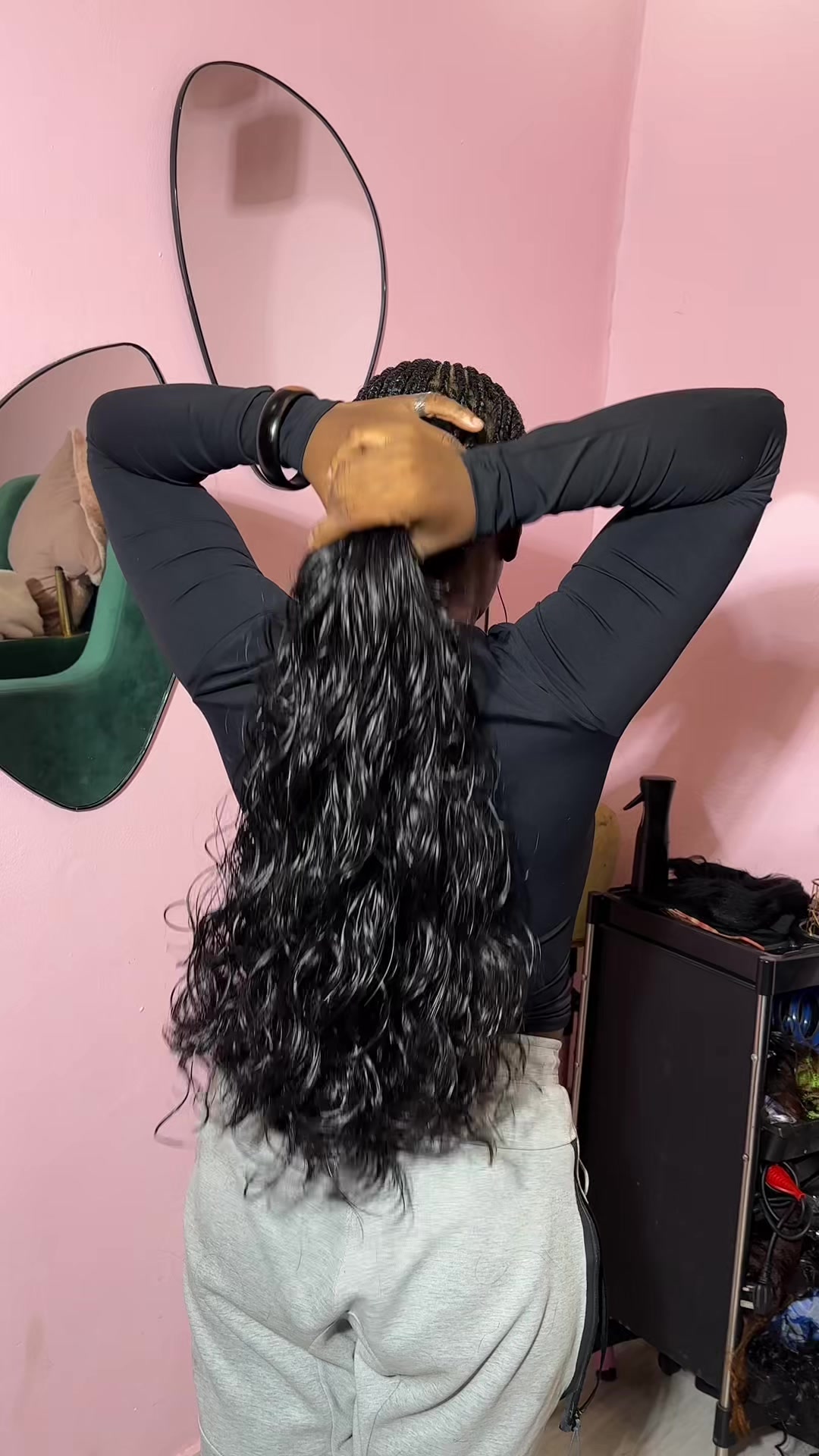 @LUXURY SALON SERVICES.