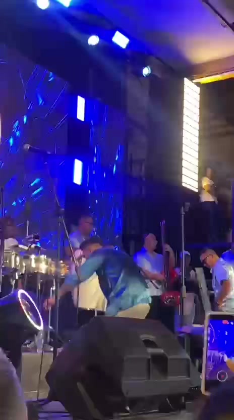 @conraulitoo
