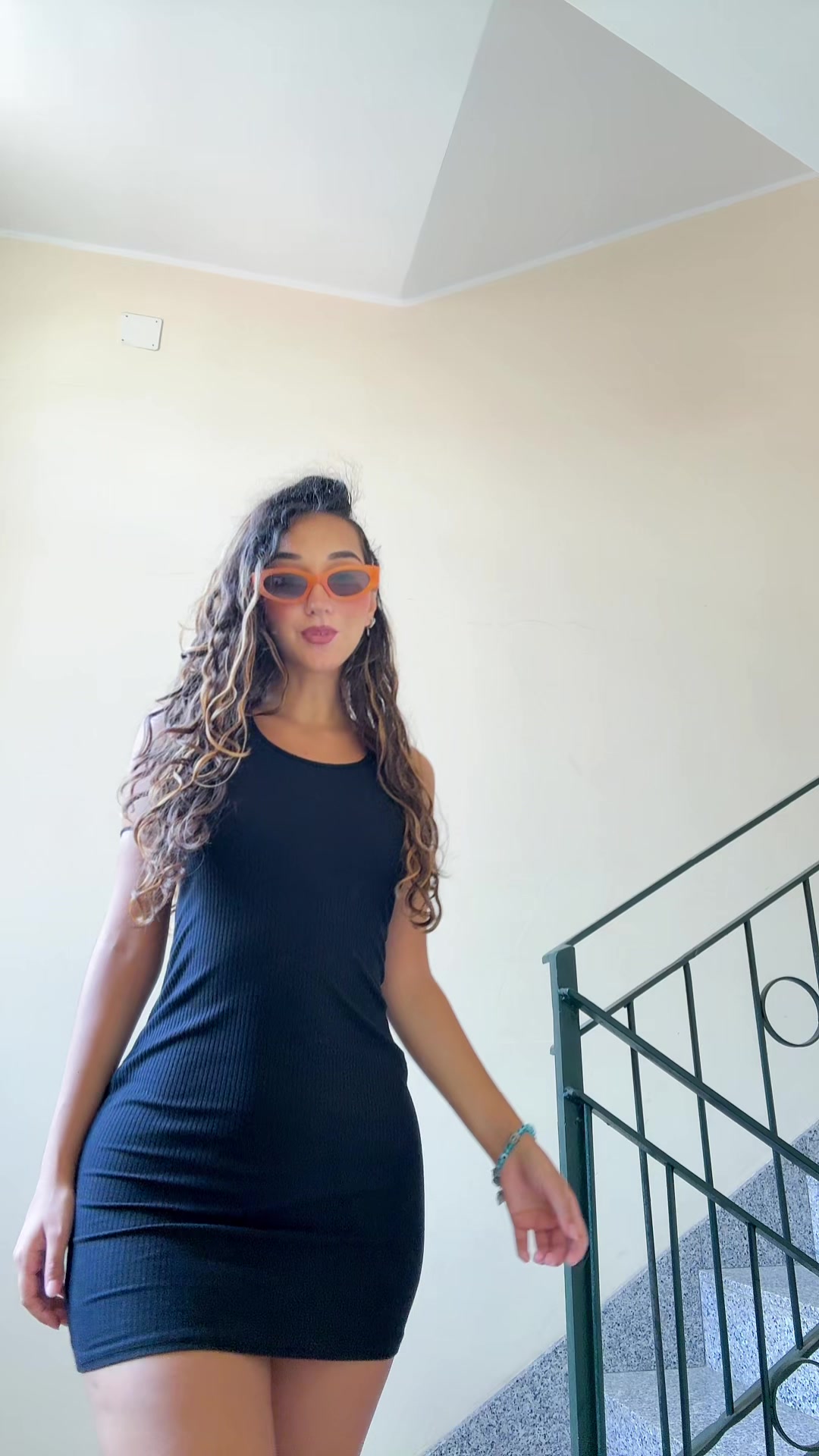 @elle_v_1