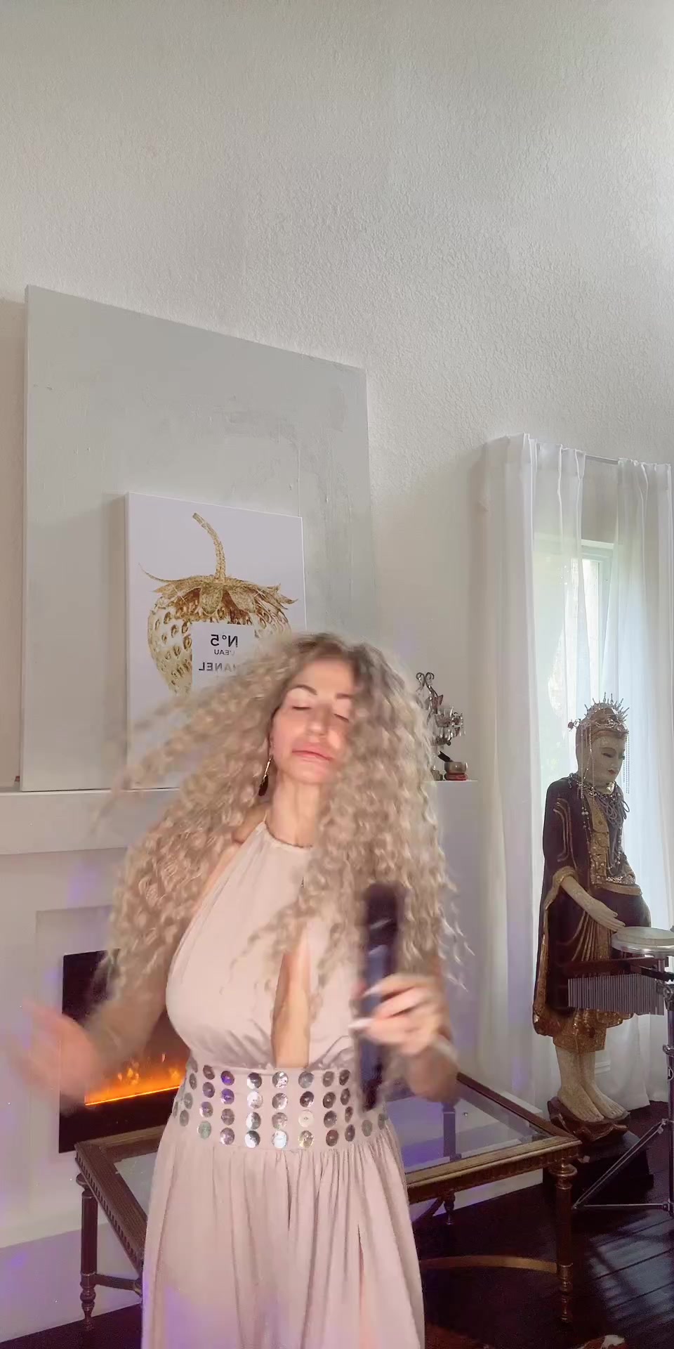 @Danielle_Paige_Pro