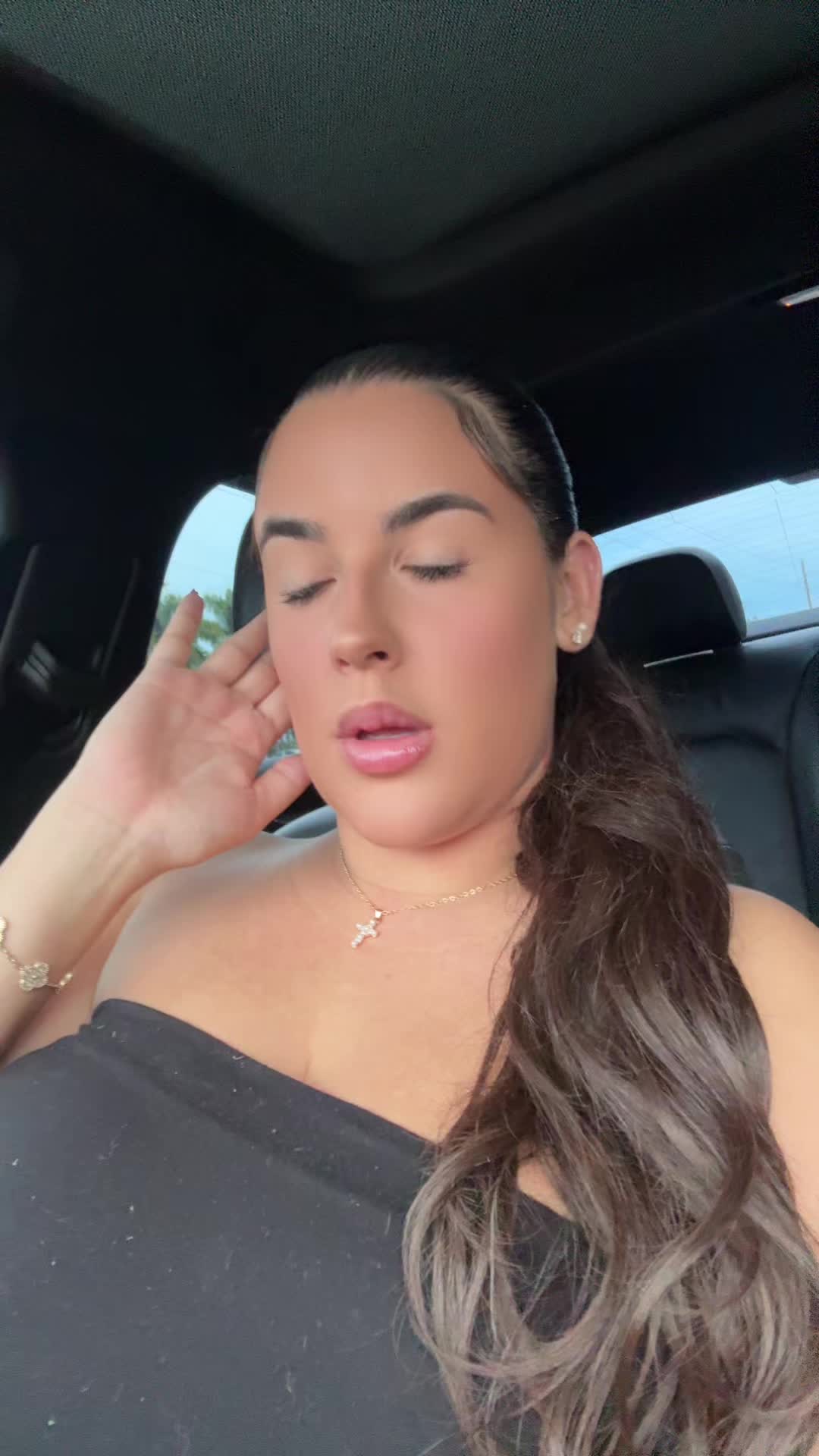 @Maddielizxo
