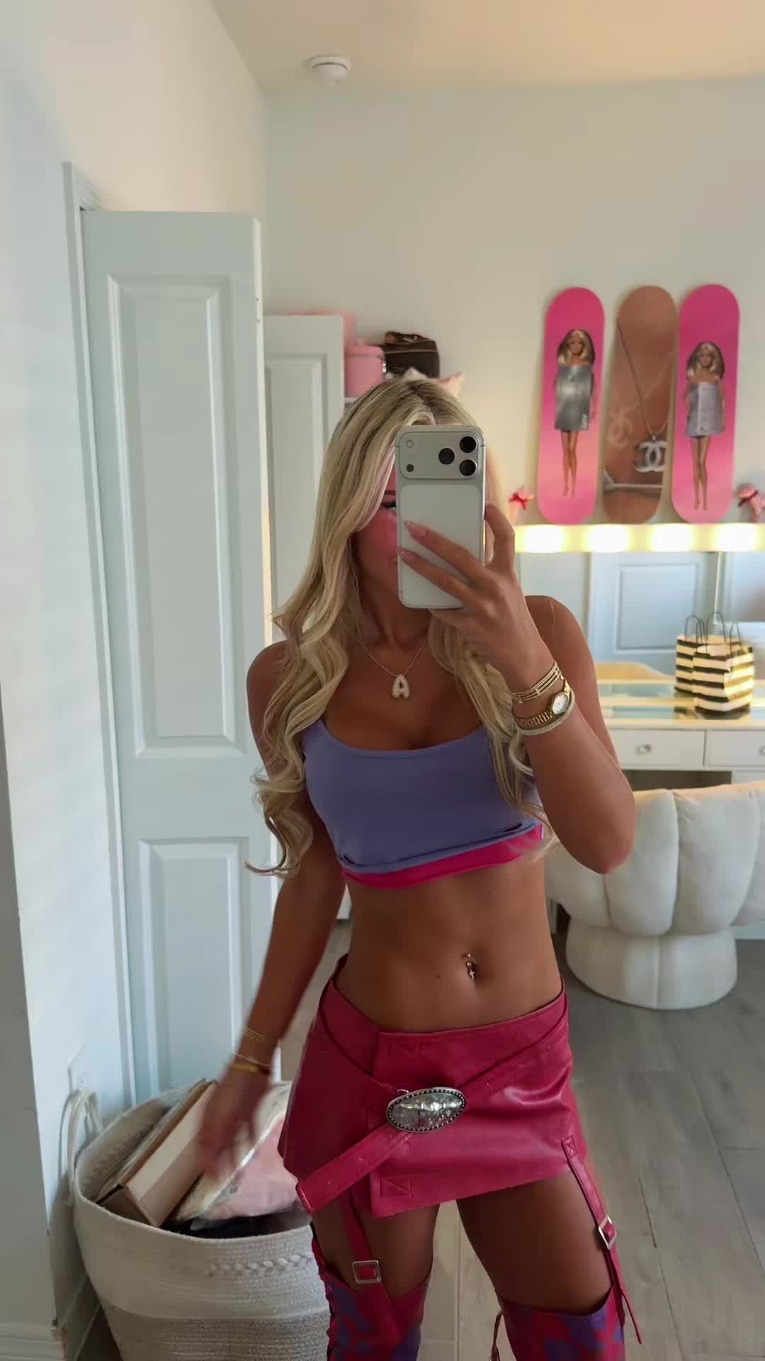 @alideckerrr