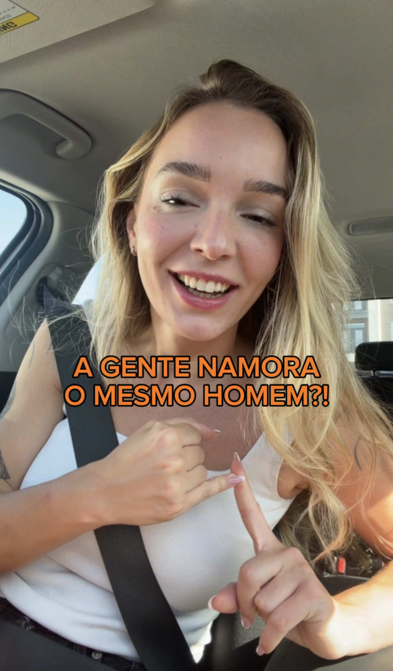 @Bri F - Meiobrasileira