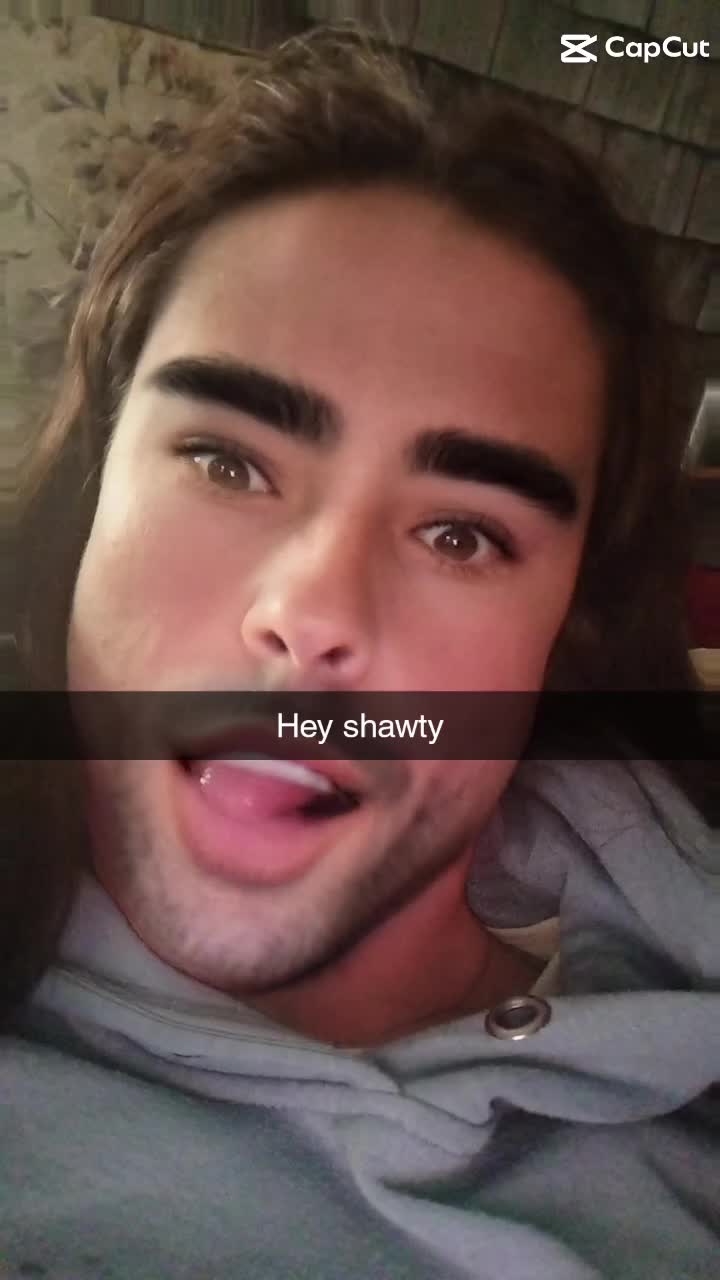 @Leonie