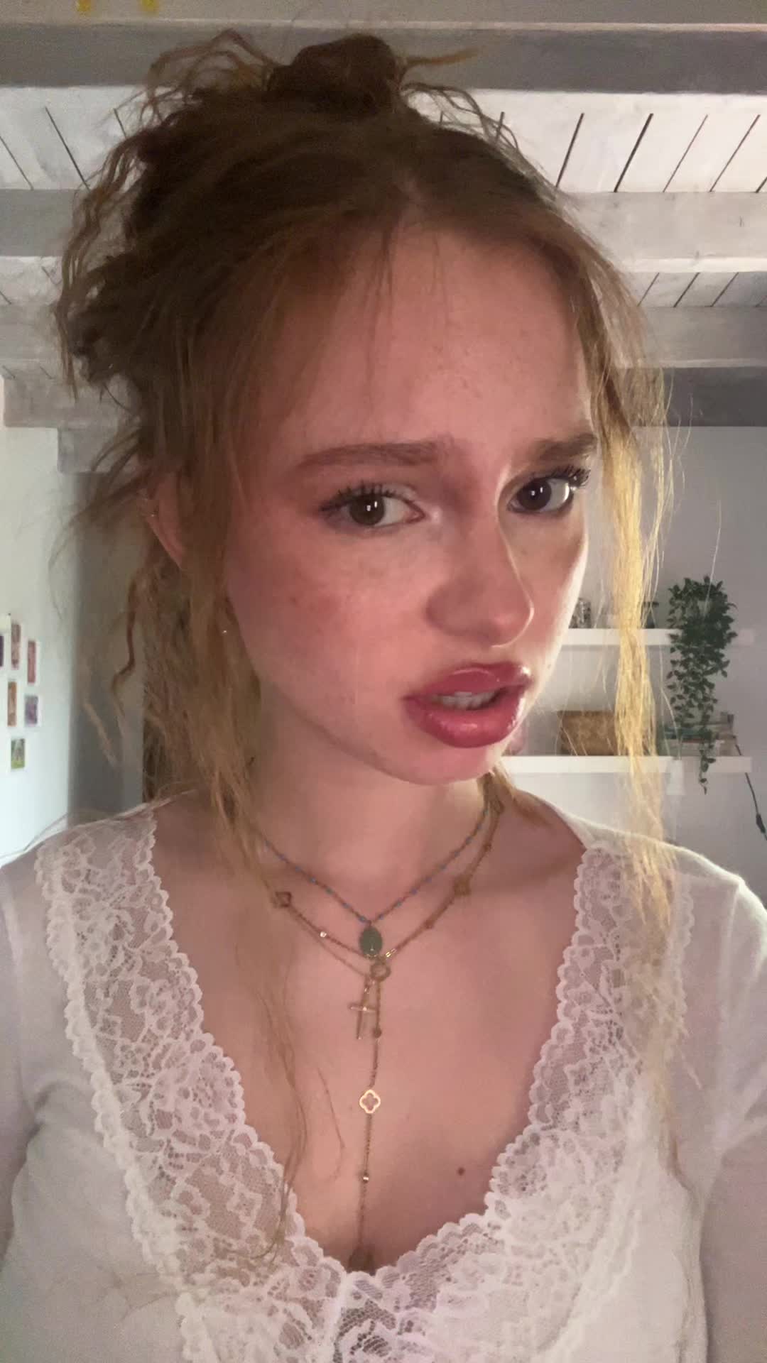 @Annaconda 🐍