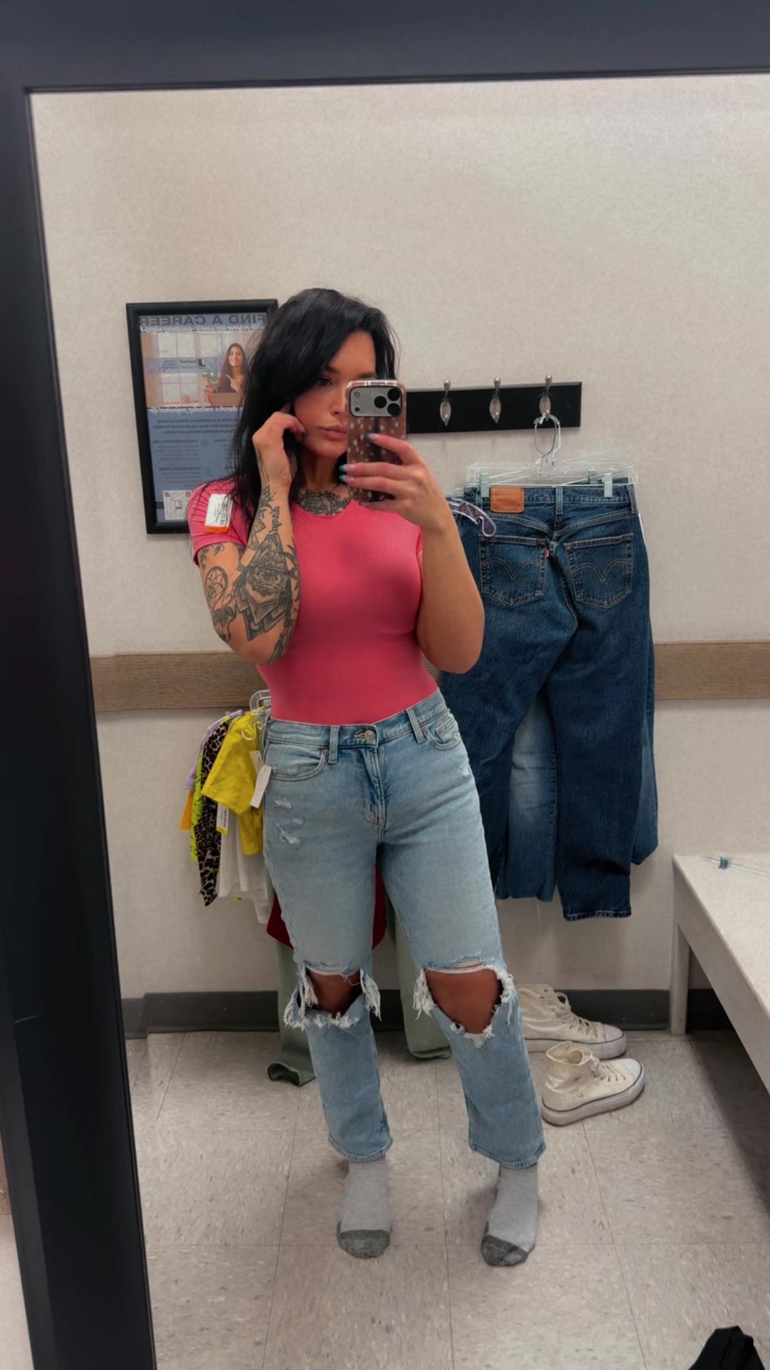 @chloe  🧿🪬