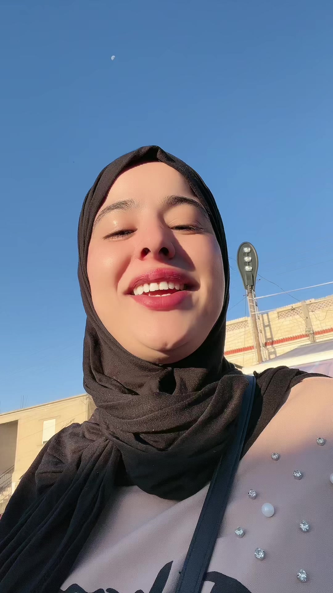 @بثينة شيبان Bouthaina Chibane