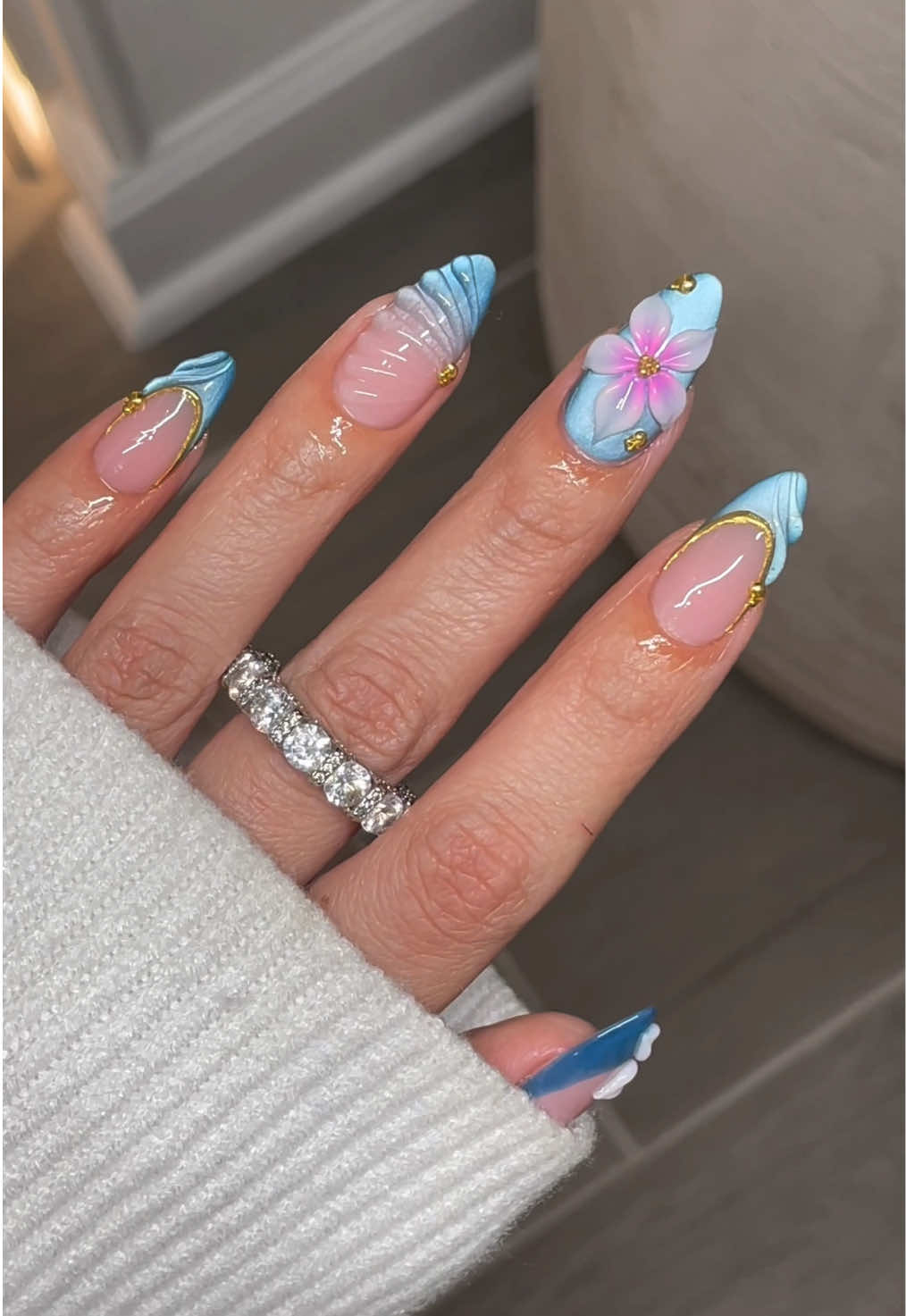 @NailzKatKat