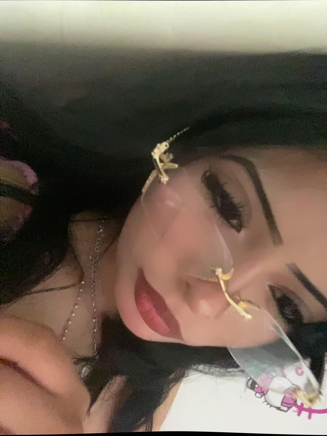 @Anaiii