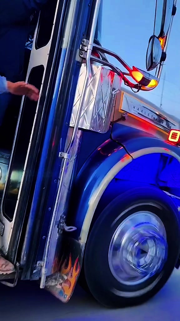 @Alex Z&aacute;rate🚎💨