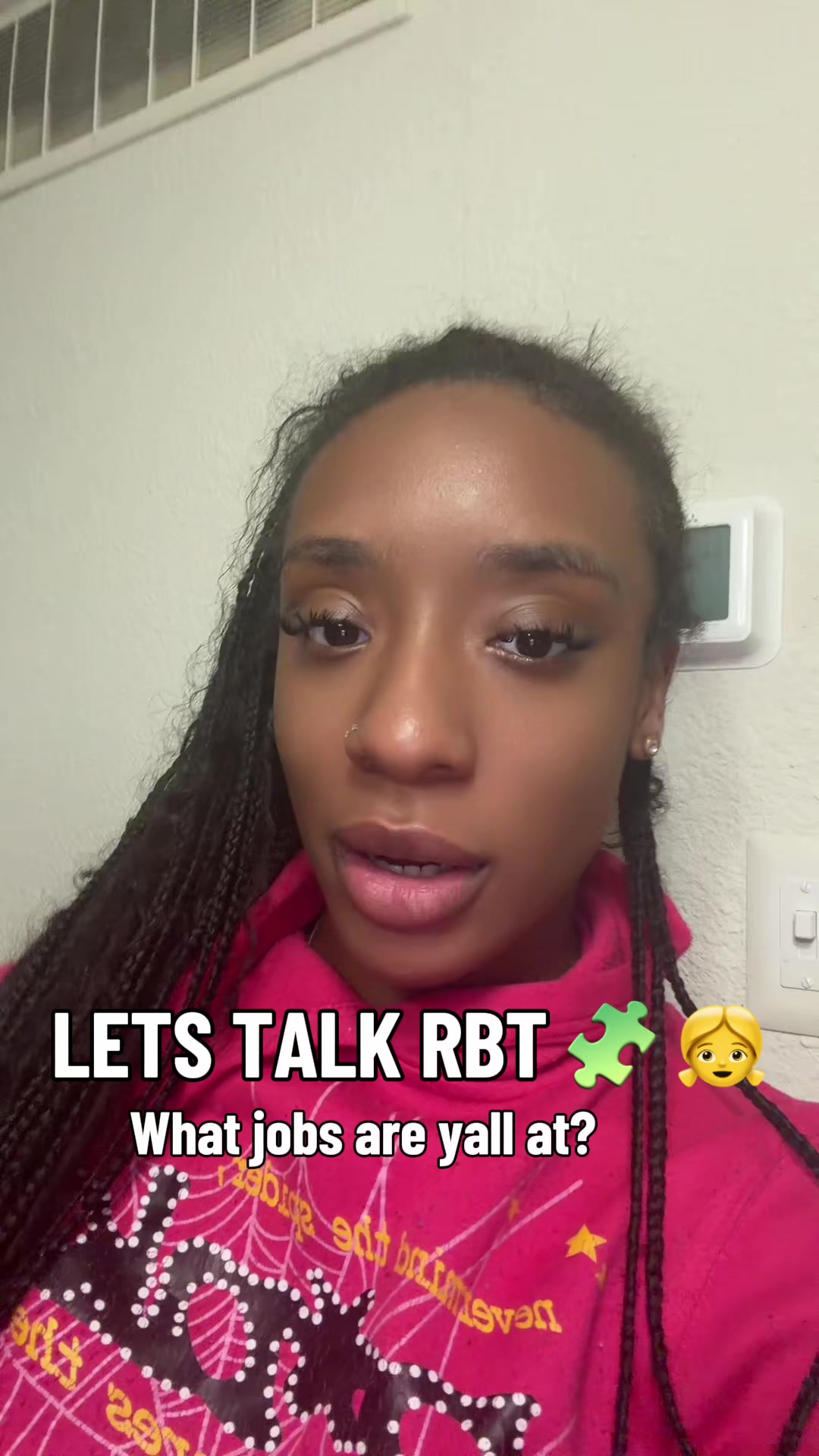 @riahnicole