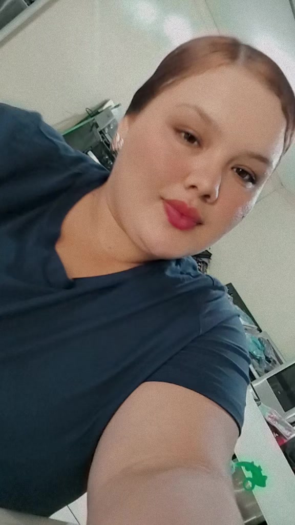 @Niki🥰