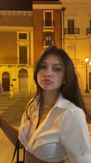 @youngqueenzbb