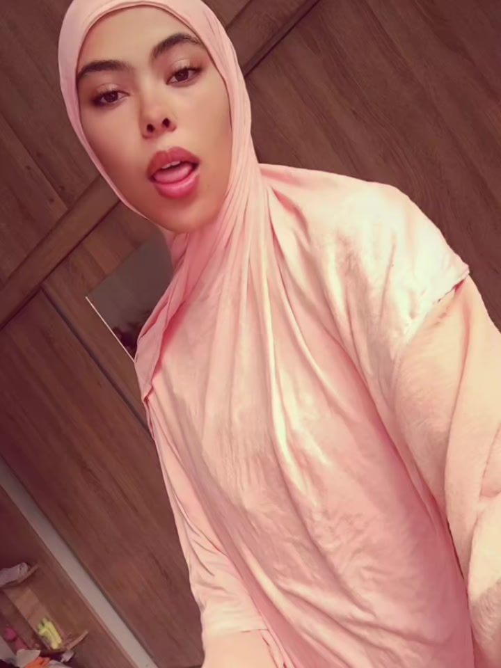 @يُسْرَىَ💞