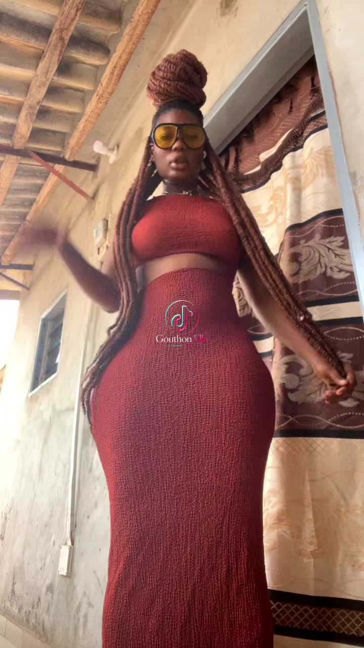 @Ella🦂❤️