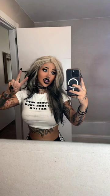 @Em🖤